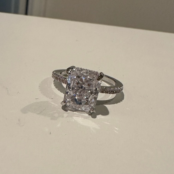 SHEIN ring - Picture 2 of 2